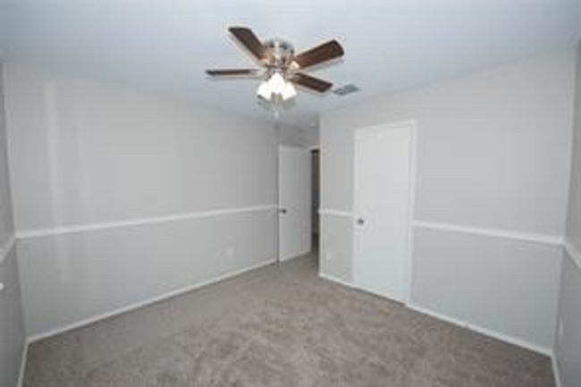 1410 Eagles Nest Trl, House other with 4 bedrooms, 2 bathrooms and null parking in Krum TX | Image 22