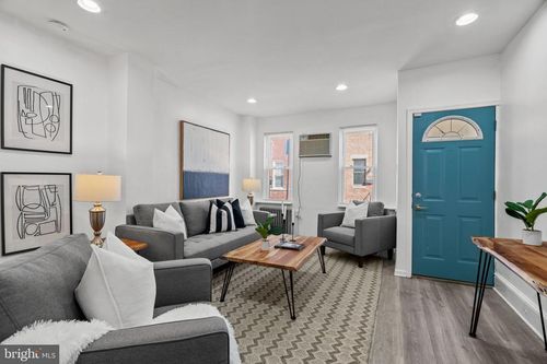 814 Wilder St, PHILADELPHIA, PA, 19147-5714 | Card Image