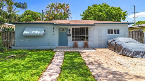 2334 Pierce St, Hollywood, FL, 33020-4416 | Card Image