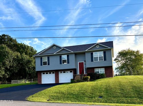 249 Harmony Acres Dr W, Jonesborough, TN, 37659-3325 | Card Image