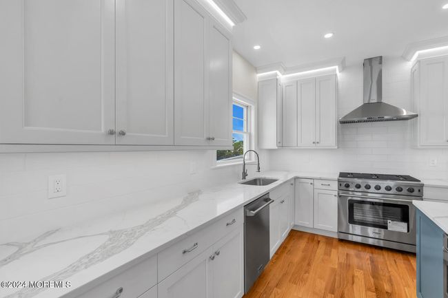 210 24 Th Ave, House other with 7 bedrooms, 5 bathrooms and null parking in Seaside Park NJ | Image 14