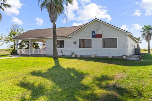 316 Marshall Johnson Ave S, Port Lavaca, TX, 77979-5397 | Card Image