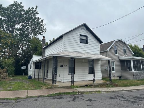 106 Brow St, Liverpool, NY, 13088-5106 | Card Image