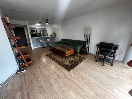 2005-60 Beretania St, Honolulu, HI, 96817-4759 | Card Image