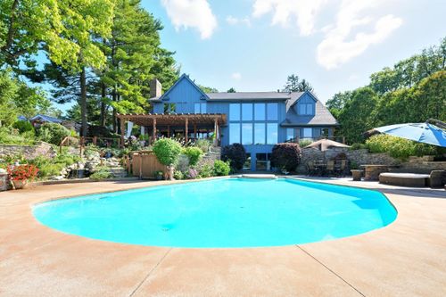 769 River Pointe Pl, Mishawaka, IN, 46544-4164 | Card Image