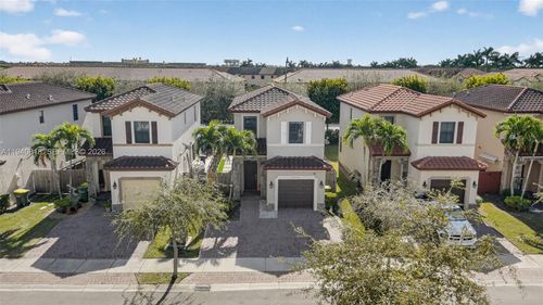 3756 Ne 1st St, Homestead, FL, 33033-7465 | Card Image