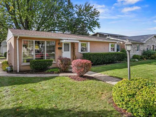 1724 Illinois St, Des Plaines, IL, 60018-2269 | Card Image