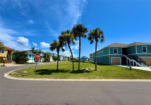 4400 Sanddollar Ct, NEW PORT RICHEY, FL, 34652-2015 | Card Image