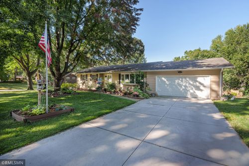 1028 Primrose Ln, ALTOONA, WI, 54720-2038 | Card Image