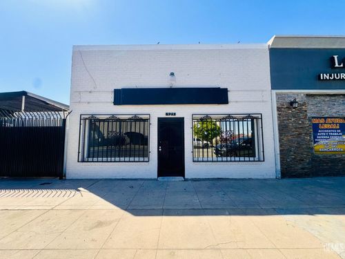 525 E 19th St, Bakersfield, CA, 93305-5109 | Card Image