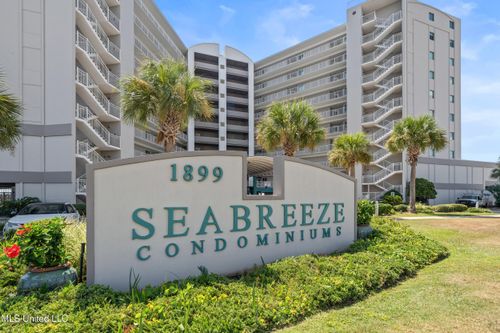 501-1899 Beach Blvd, Biloxi, MS, 39531-5284 | Card Image