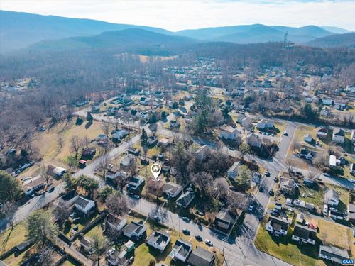 1424 B St, Waynesboro, VA, 22980-3112 | Card Image