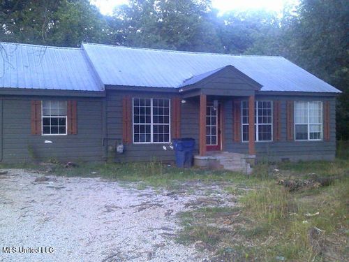 421 Highway 354, Walnut, MS, 38683-8681 | Card Image