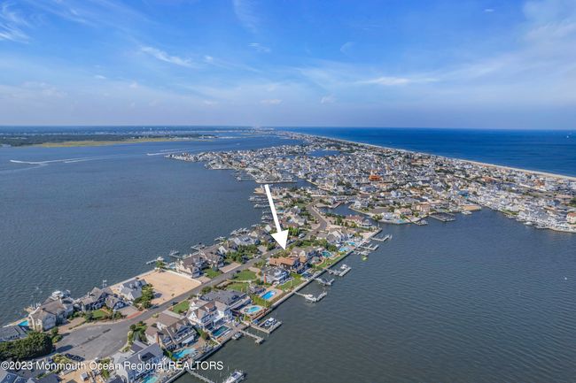 296 Dutchmans Point Rd, House other with 9 bedrooms, 9 bathrooms and null parking in Mantoloking NJ | Image 111