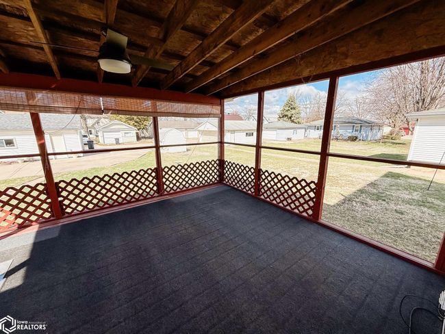 415 S Garfield Ave, Home with 4 bedrooms, 2 bathrooms and 2 parking in Burlington IA | Image 13