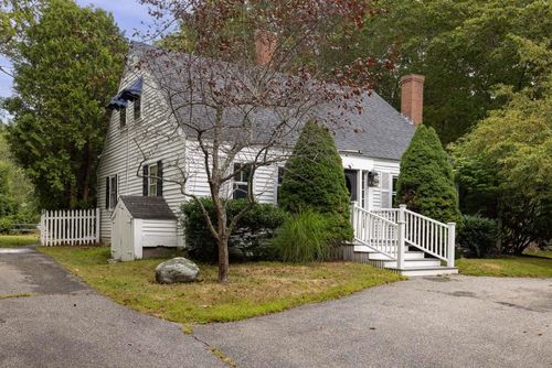 301 Locke Rd, Rye, NH, 03870-2421 | Card Image