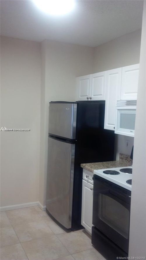 3113-17125 N Bay Rd, Sunny Isles Beach, FL, 33160-3447 | Card Image