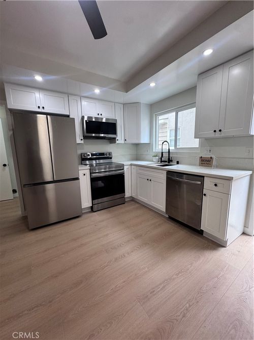 b-2615 Curtis Avenue, Redondo Beach, CA, 90278 | Card Image