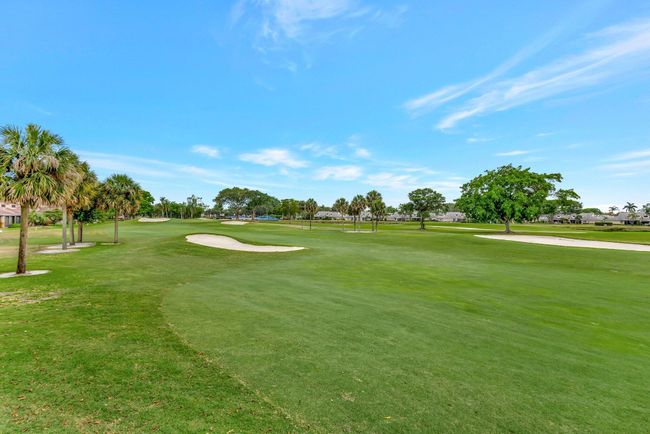 6700 Versailles Ct, Condo with 3 bedrooms, 3 bathrooms and null parking in Lake Worth FL | Image 46