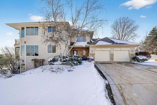 3800 Signature Dr, Middleton, WI, 53562-2390 | Card Image