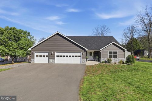 41 Leota St, FORT ASHBY, WV, 26719-9275 | Card Image