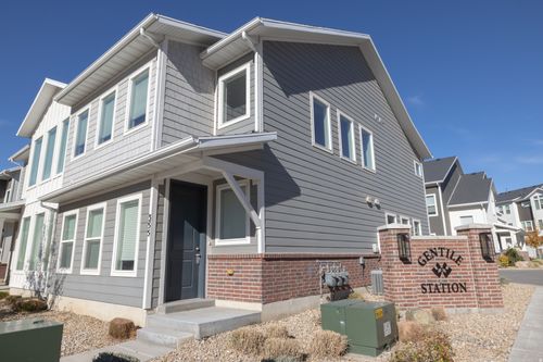 355 W Gentile St, Layton, UT, 84041-3036 | Card Image