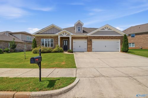 7702 Timber Grove Ln Nw, Huntsville, AL, 35806-4158 | Card Image