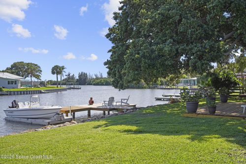 514 Cocoa Isles Blvd, Cocoa Beach, FL, 32931-3032 | Card Image