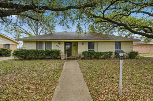 5606 Hawthorne Dr, Waco, TX, 76710-5723 | Card Image