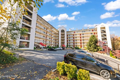 506-102 Baskins Creek Byp, Gatlinburg, TN, 37738-4824 | Card Image