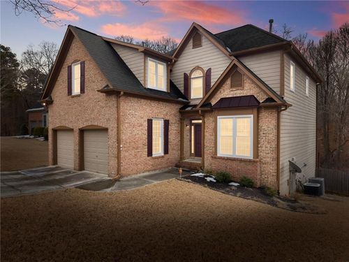 2705 Chandler Grove Dr, Buford, GA, 30519-7094 | Card Image