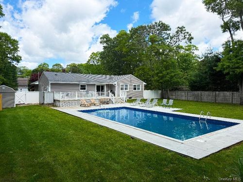 36 Matthews Drive, Southampton, NY, 11960 | Card Image