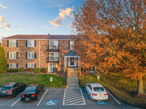 9113 James Ct, Aliquippa, PA, 15001-9537 | Card Image