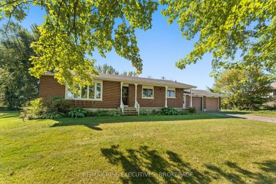 1033 Coupland Rd, House other with 3 bedrooms, 2 bathrooms and 8 parking in Sydenham ON | Image 3