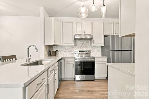 19819 Deer Valley Dr, Cornelius, NC, 28031-5674 | Card Image