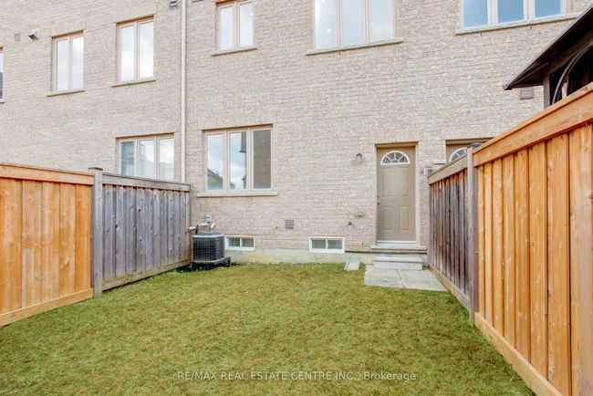 7 Rabbit Run Way, House attached with 4 bedrooms, 3 bathrooms and 1 parking in Brampton ON | Image 39
