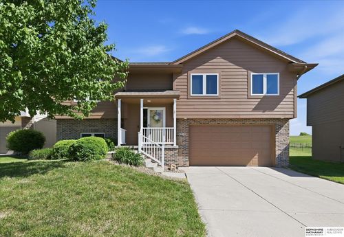 4910 Cedarbrook Dr, Council Bluffs, IA, 51503-2591 | Card Image