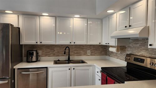 4-570 N Tropic Ln, VERO BEACH, FL, 32960-6877 | Card Image