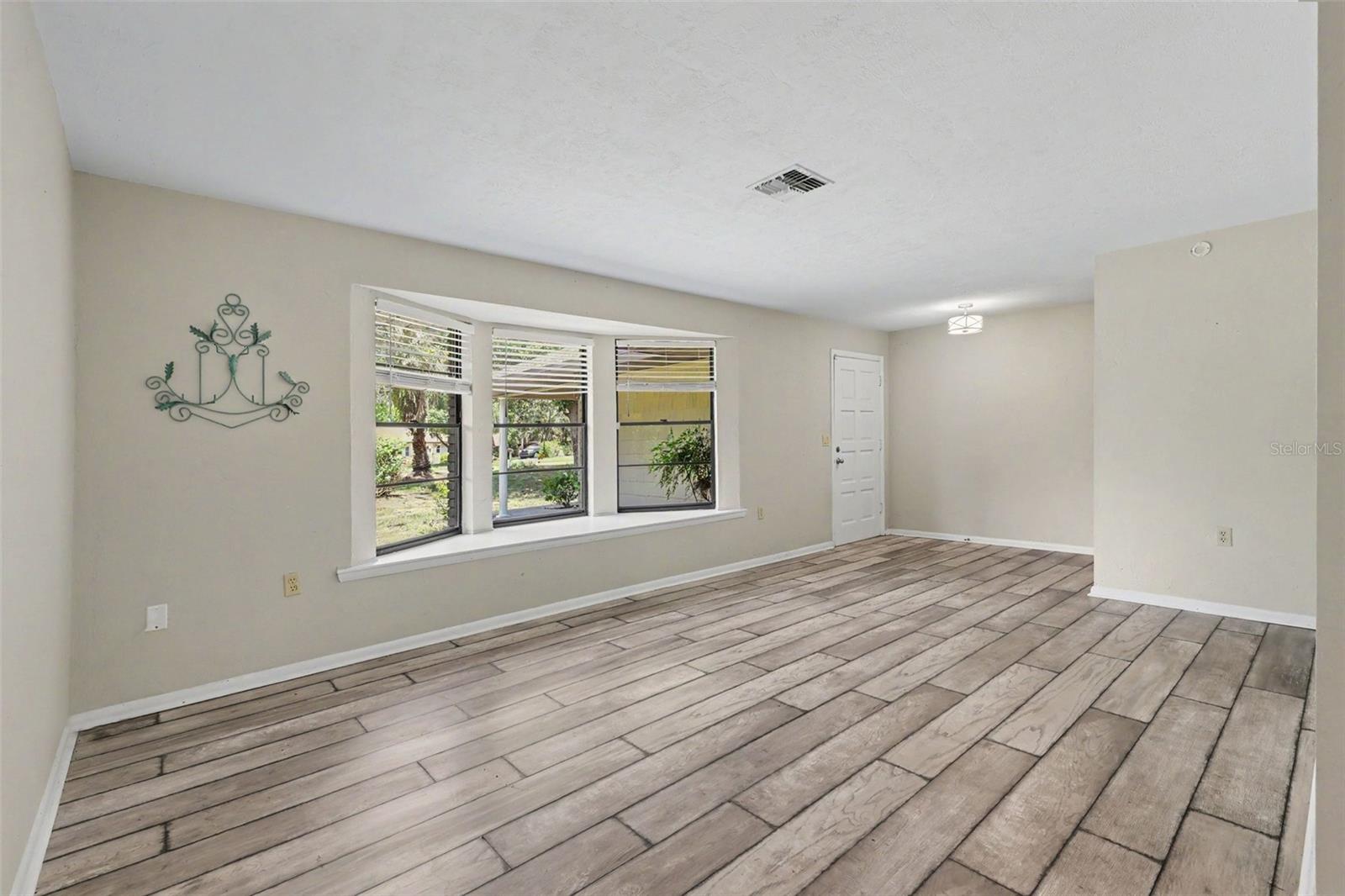 Residential in DUNNELLON 3