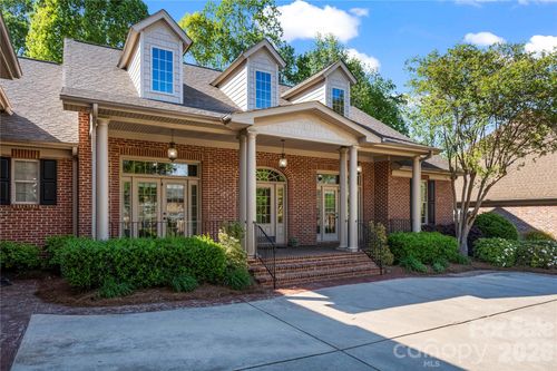 836 Abilene Ln, Fort Mill, SC, 29715-5916 | Card Image