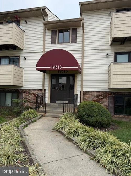 514-19513 Gunners Branch Rd, GERMANTOWN, MD, 20876-2718 | Card Image