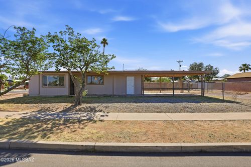 3402 E 27th St, Tucson, AZ, 85713-2315 | Card Image