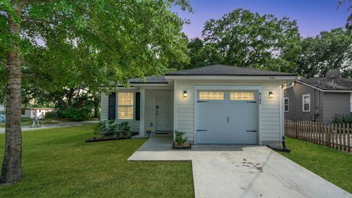8102 Buttercup St, Jacksonville, FL, 32210-6604 | Card Image