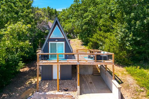 407 Iroquois Ln, Lampe, MO, 65681-8353 | Card Image