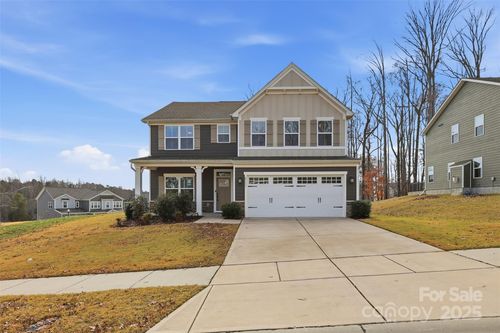 4711 Green Mountain Dr, Charlotte, NC, 28215-2267 | Card Image