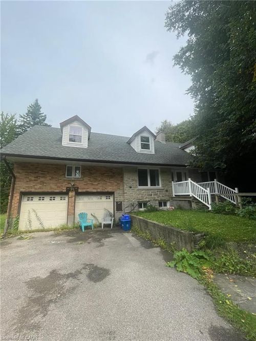 basement-74 Mcdougall Rd, Waterloo, ON, N2L2W5 | Card Image
