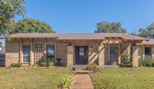 13128 Kerr Trl, Farmers Branch, TX, 75244-5504 | Card Image