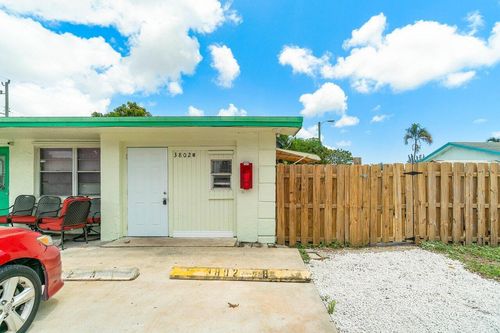 b-3802 Melaleuca Ln, Lake Worth, FL, 33461-5118 | Card Image