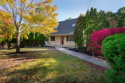 103 Mayflower Ln, East Wareham, MA, 02538-1156 | Card Image