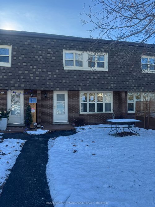 11a-158 Cromwell St, Campbellford, ON, K0L1L0 | Card Image